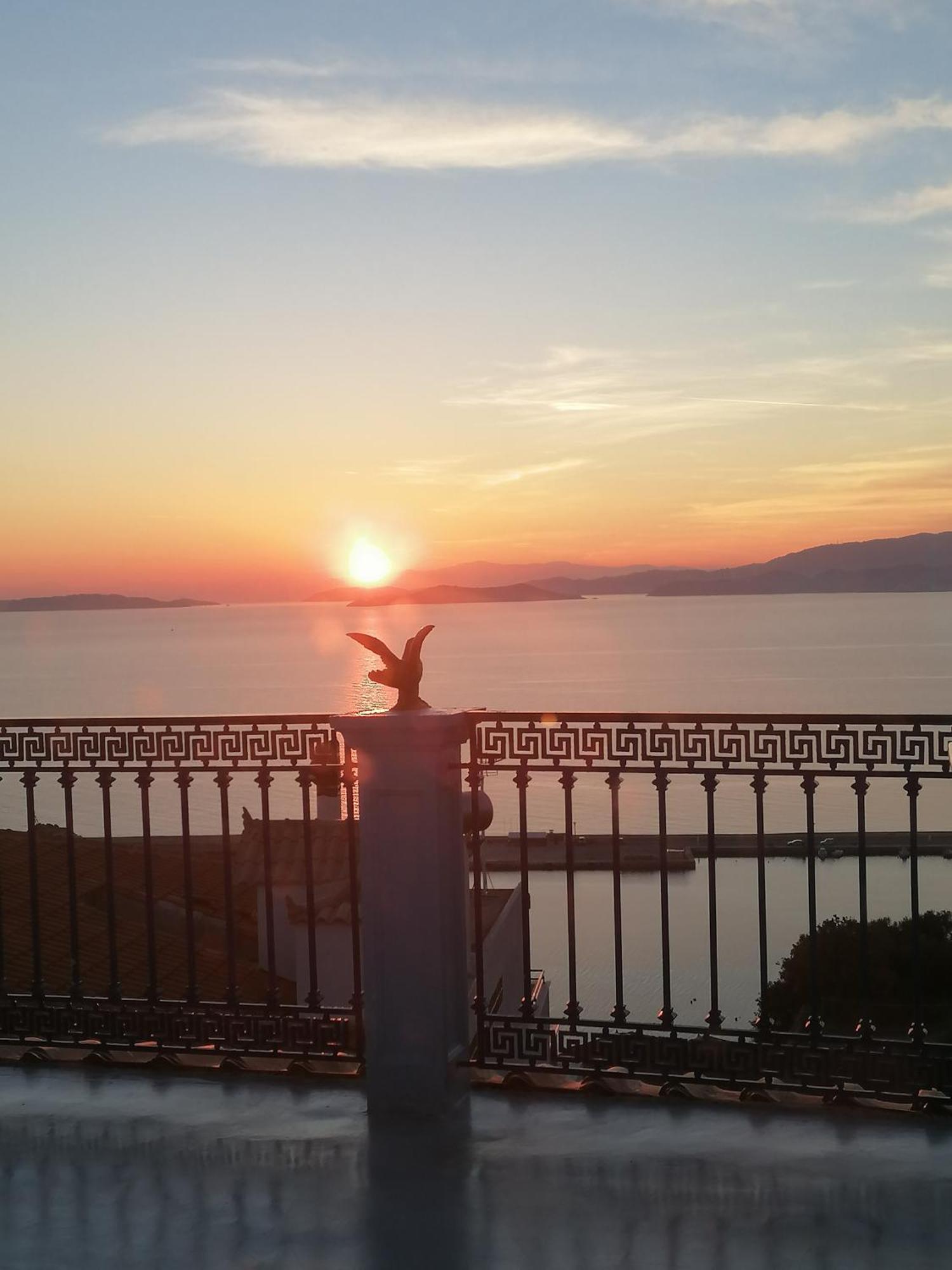 Villa Evmenia Panoramic View & Sea Front Apartments Skopelos Exterior foto